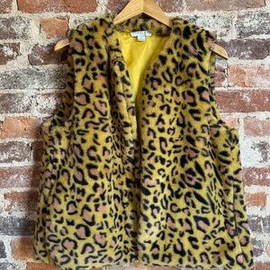 Faux Fur Leopard Print Vest